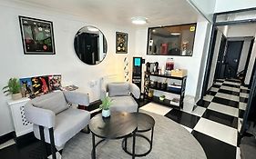 Amsterdam Hotel